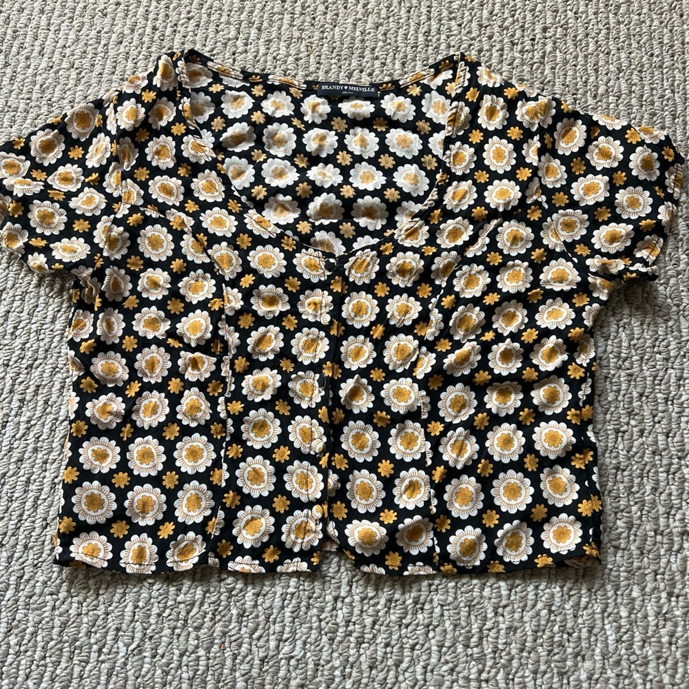 Brandy Melville Floral Button Up Blouse